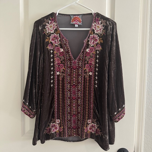 Johnny Was Valmere Embroidered Velvet Tunic Top Sz XS - Picture 1 of 12
